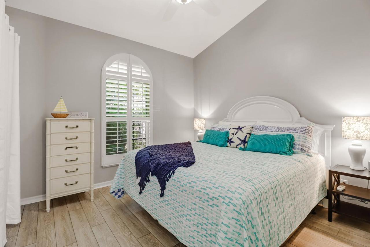 Cozy Beach House - 5 Minutes From Vanderbilt Beach North North Naples 外观 照片
