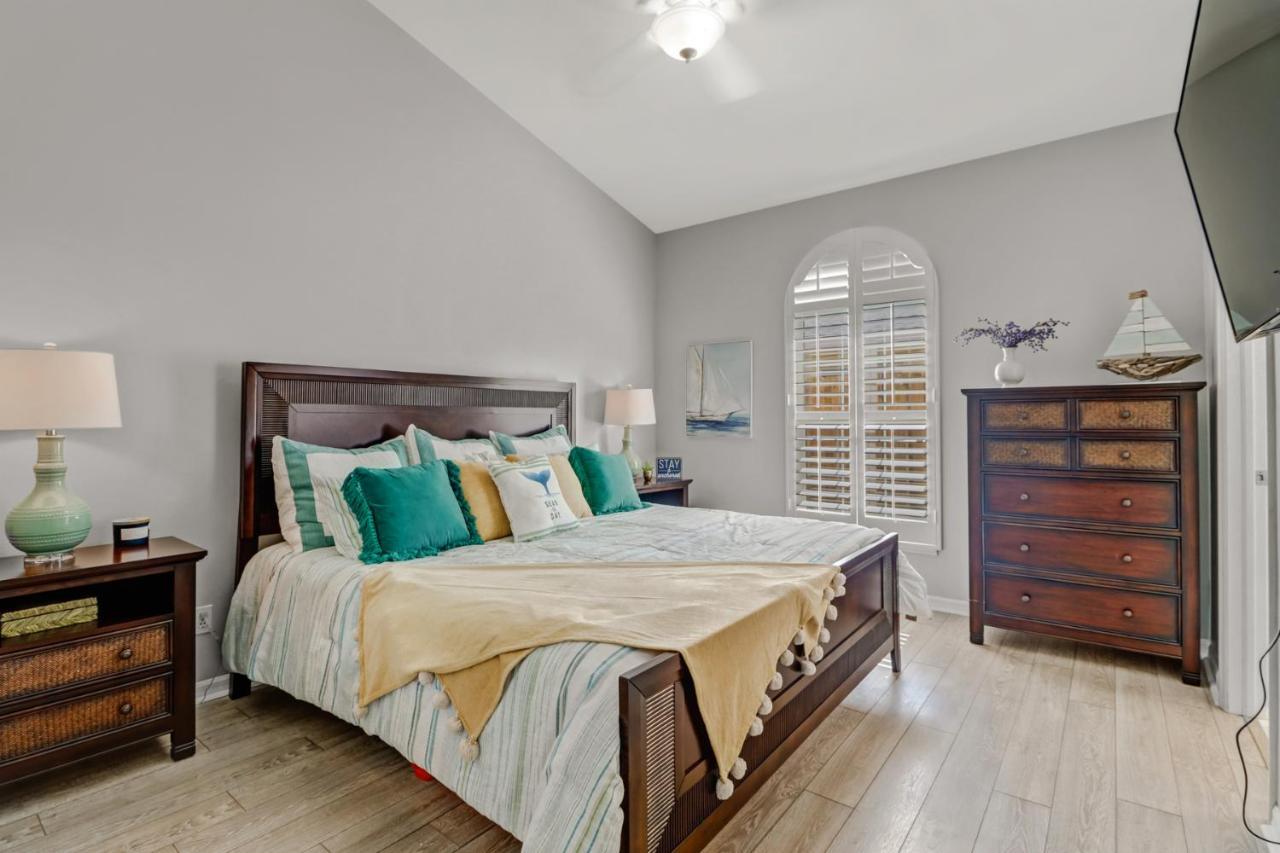 Cozy Beach House - 5 Minutes From Vanderbilt Beach North North Naples 外观 照片