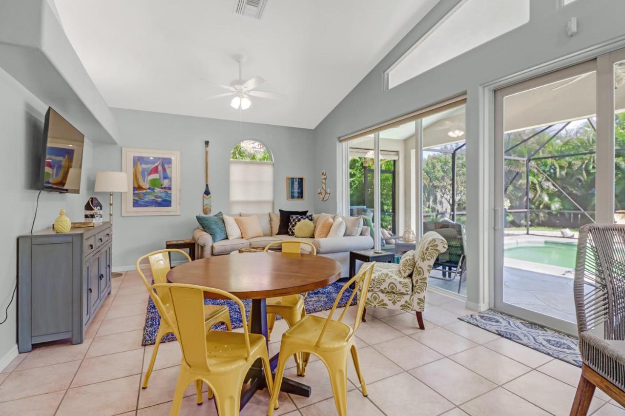 Cozy Beach House - 5 Minutes From Vanderbilt Beach North North Naples 外观 照片