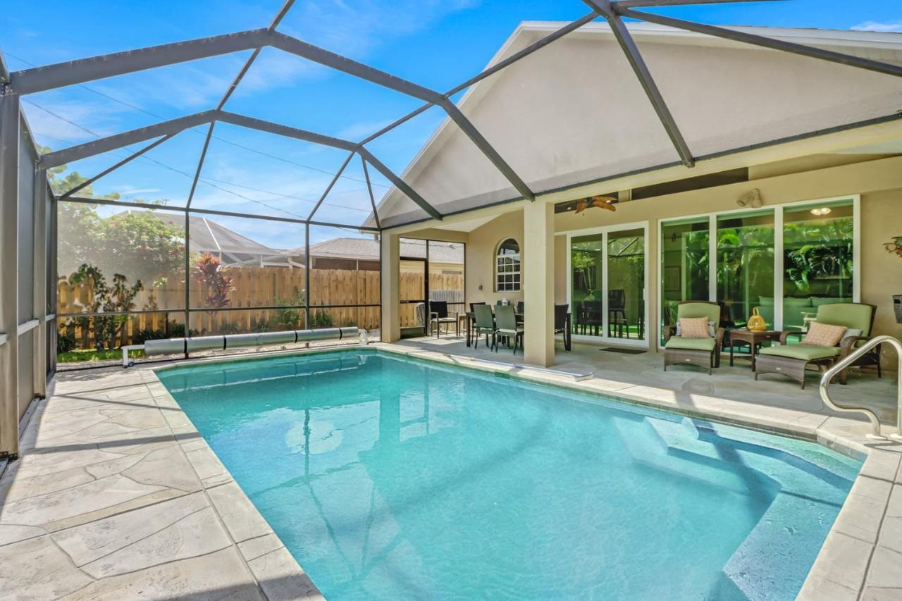 Cozy Beach House - 5 Minutes From Vanderbilt Beach North North Naples 外观 照片