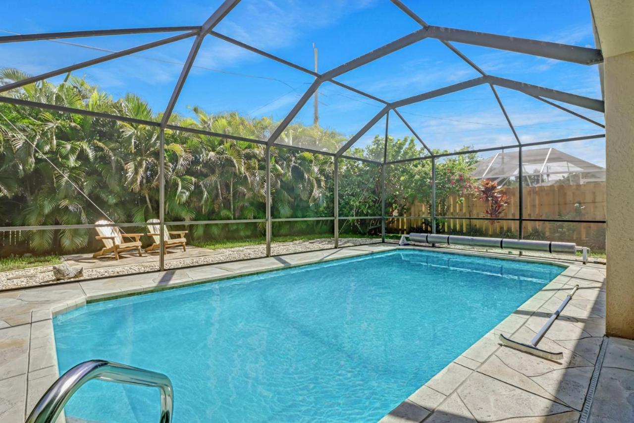 Cozy Beach House - 5 Minutes From Vanderbilt Beach North North Naples 外观 照片